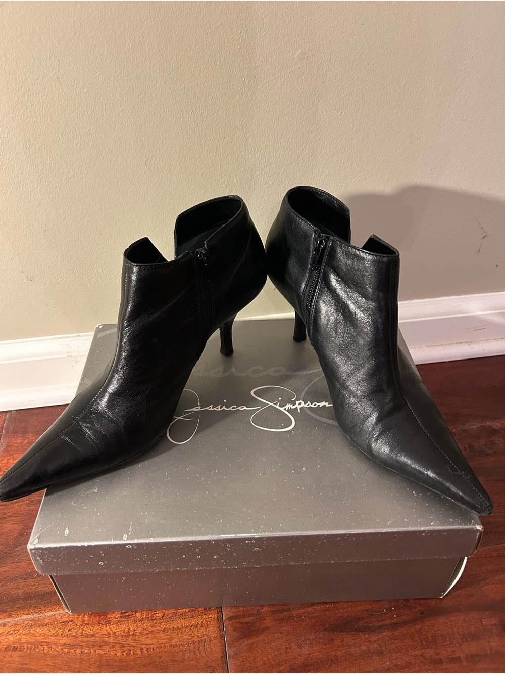 Jessica Simpson Black Pointed Leather Ankle Booties